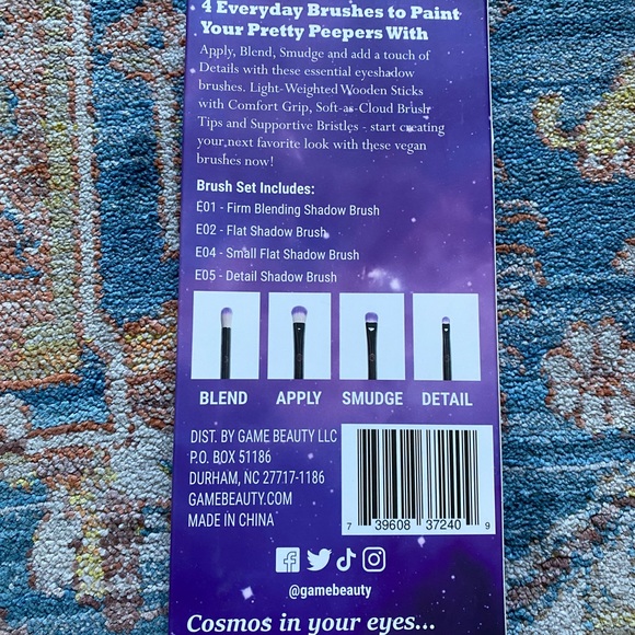 Game Beauty 4 Essential Eyeshadow Brush Set - Picture 2 of 2